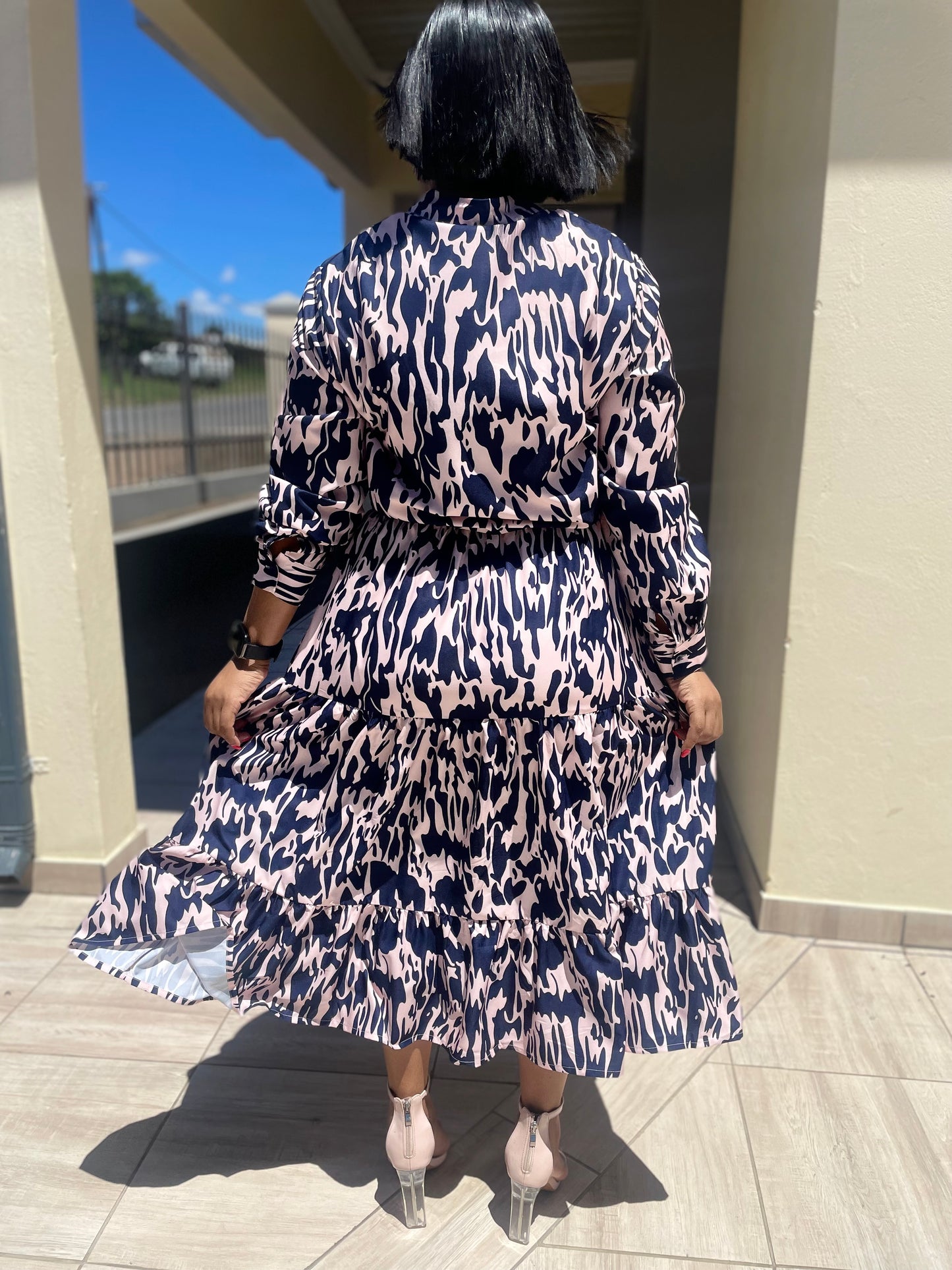 La Moda 2pc Set Mid Skirk Long  Sleeve Top with Button suitable for all occasions Price: R300 Size: L-5XL